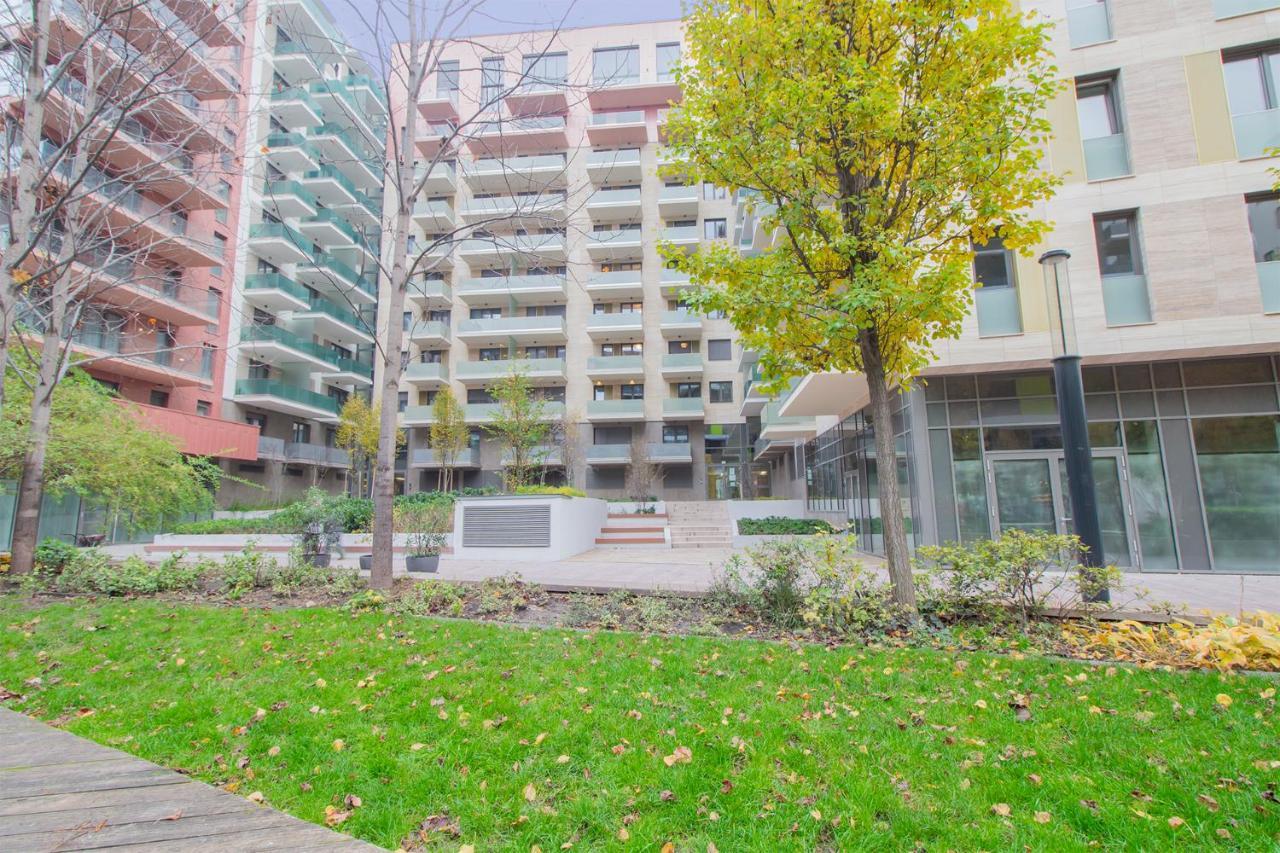 Corvin Modern Two Bedroom Apartment Free Parking Budapeste Exterior foto