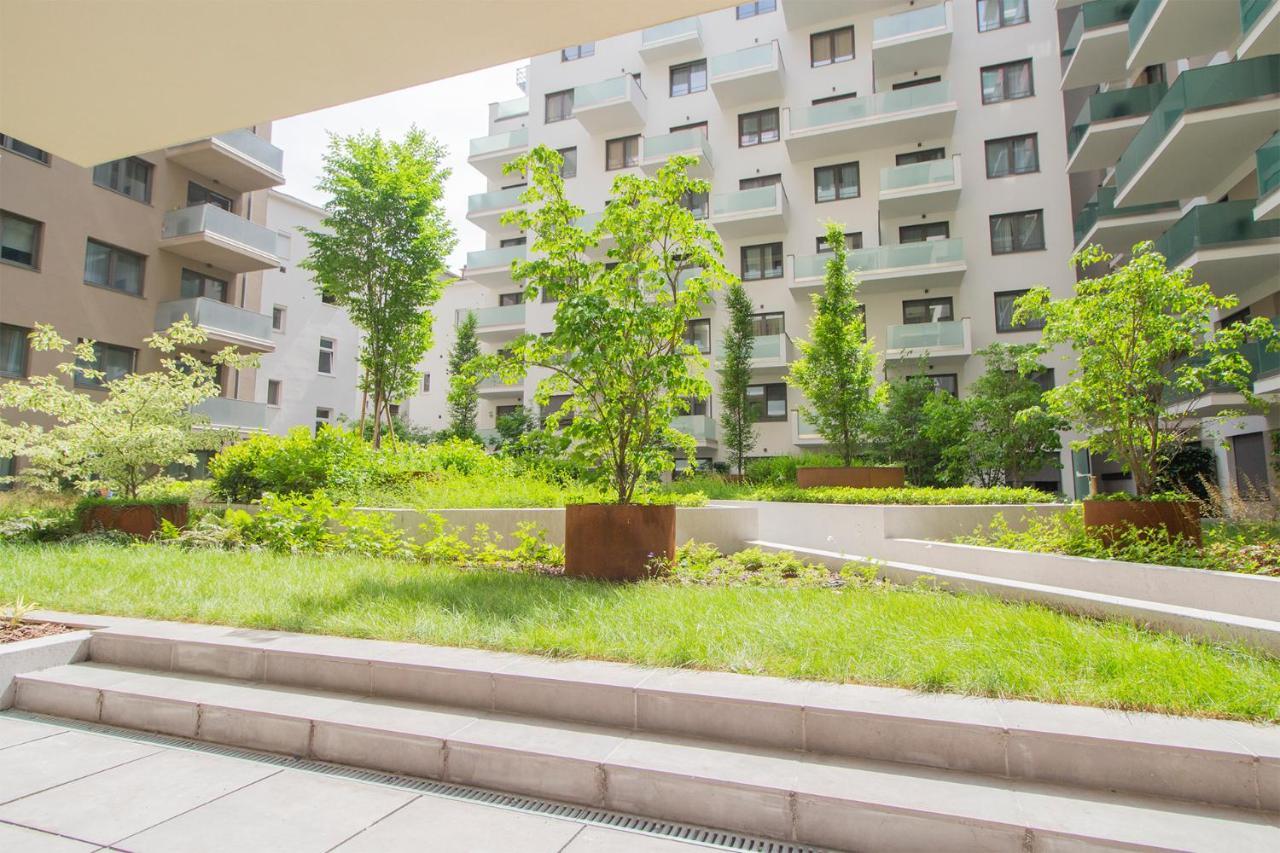 Corvin Modern Two Bedroom Apartment Free Parking Budapeste Exterior foto